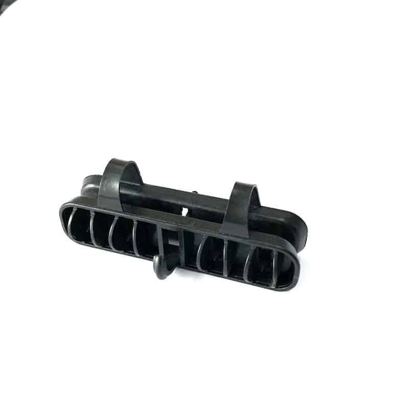 clips for top wire 4