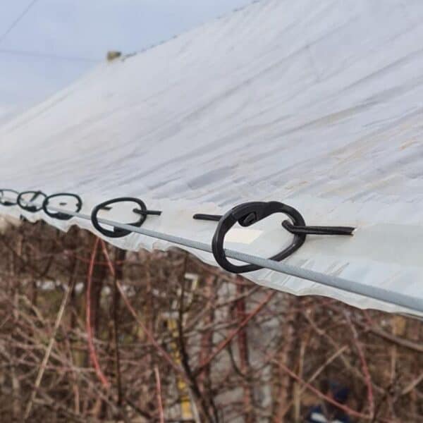 bungee cord installation with c hooks