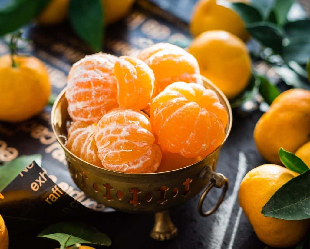 mandarins, oranges, fruits-2043983.jpg