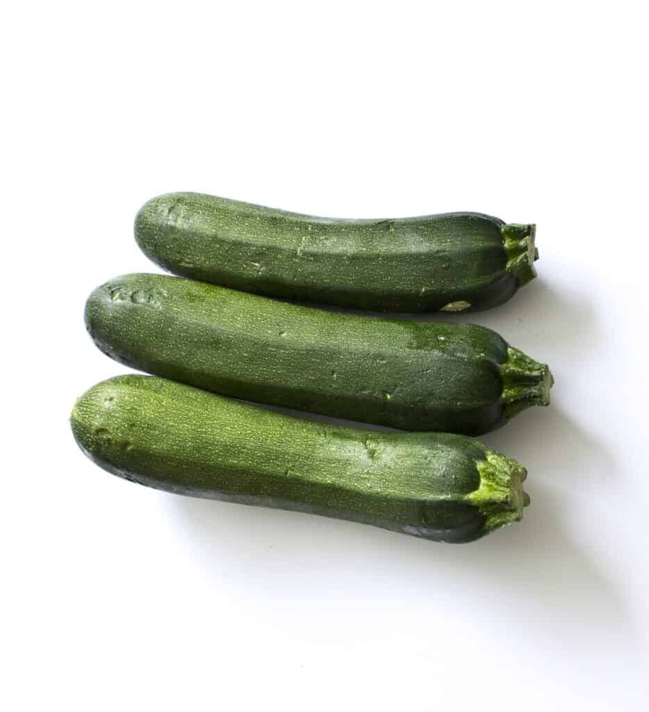vegetables, zucchini, green-2356861.jpg