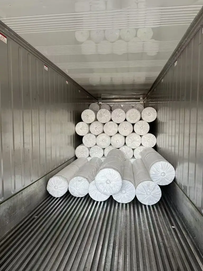 06 loading container