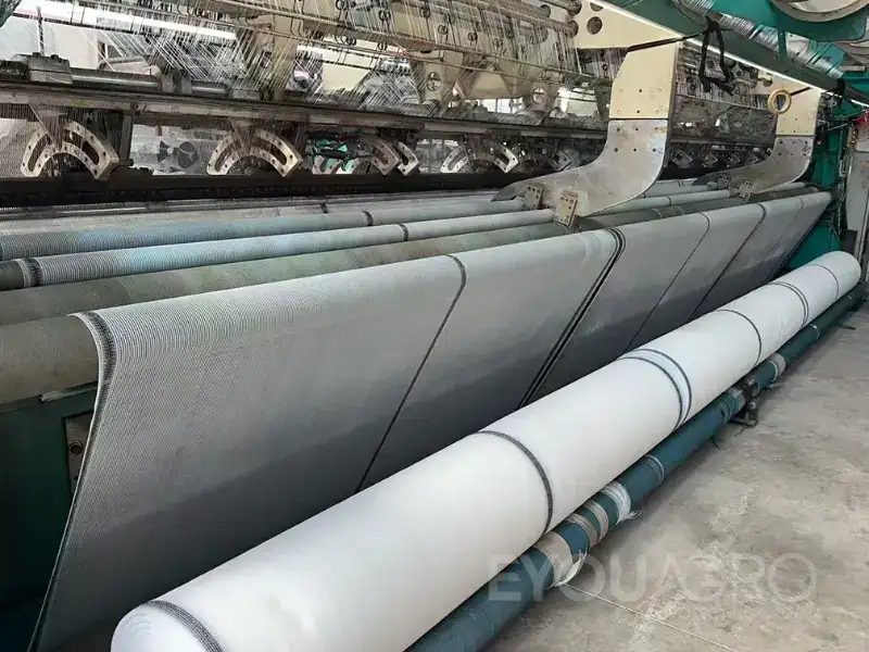 tecelagem de redes quebra-vento em máquina