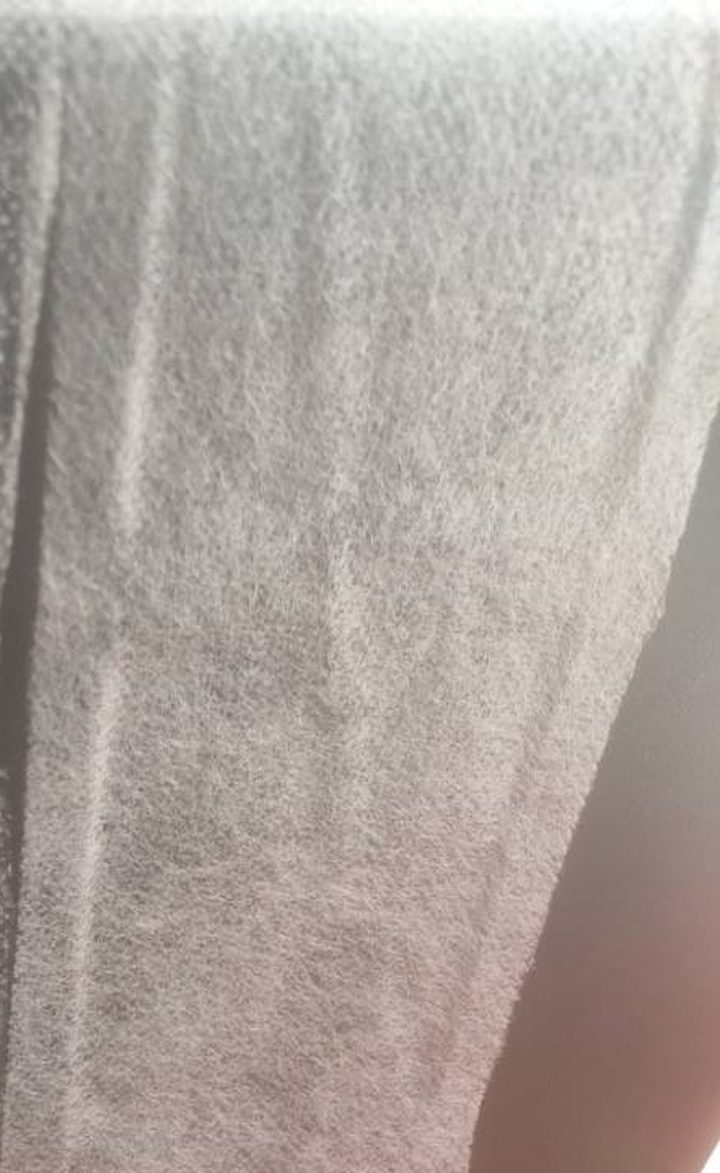 Frost cover fabric properly stabilised — fibres intact
